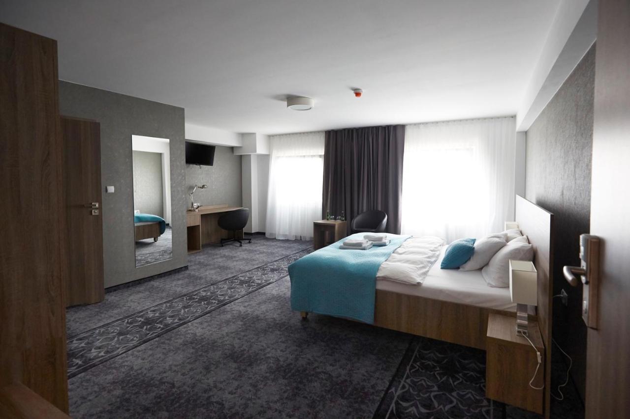 Hotel Porto Radomsko Ngoại thất bức ảnh