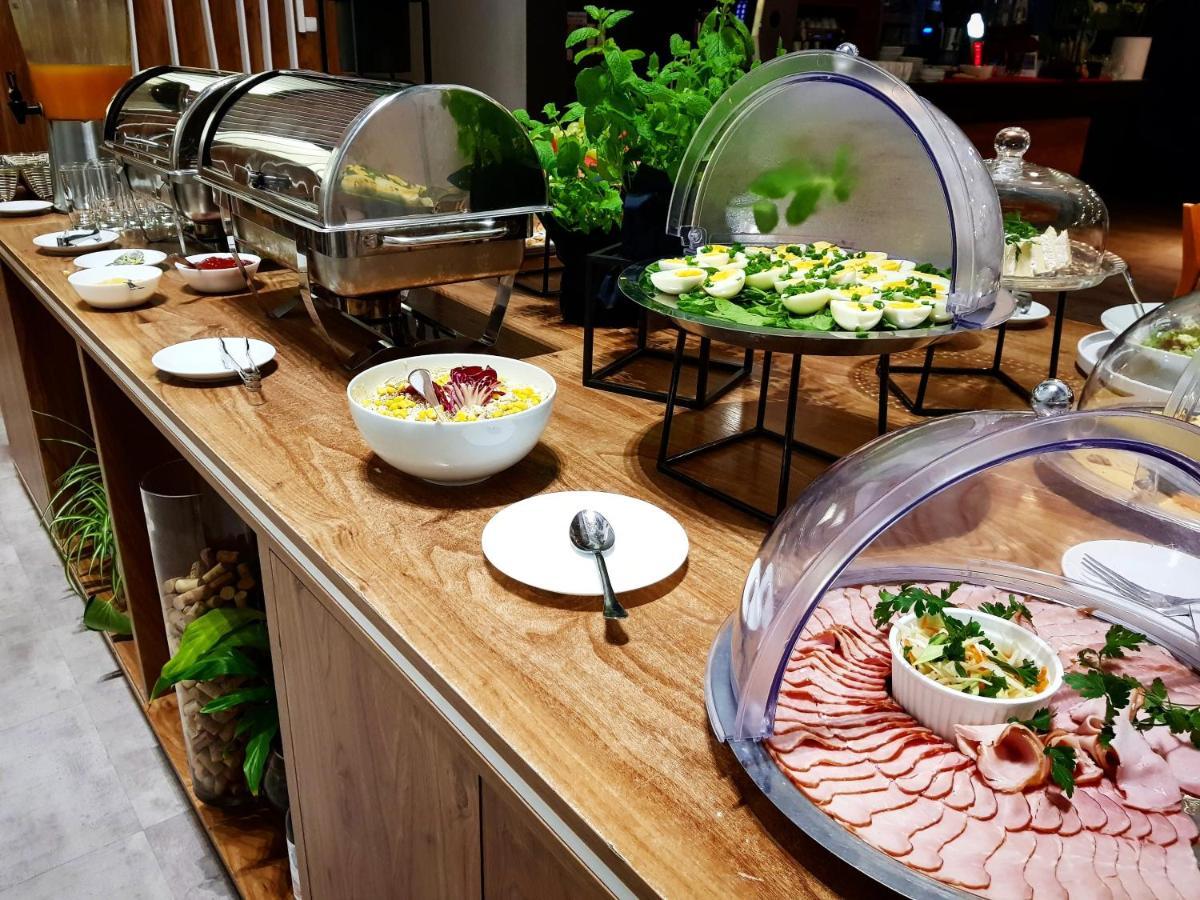 Hotel Porto Radomsko Ngoại thất bức ảnh