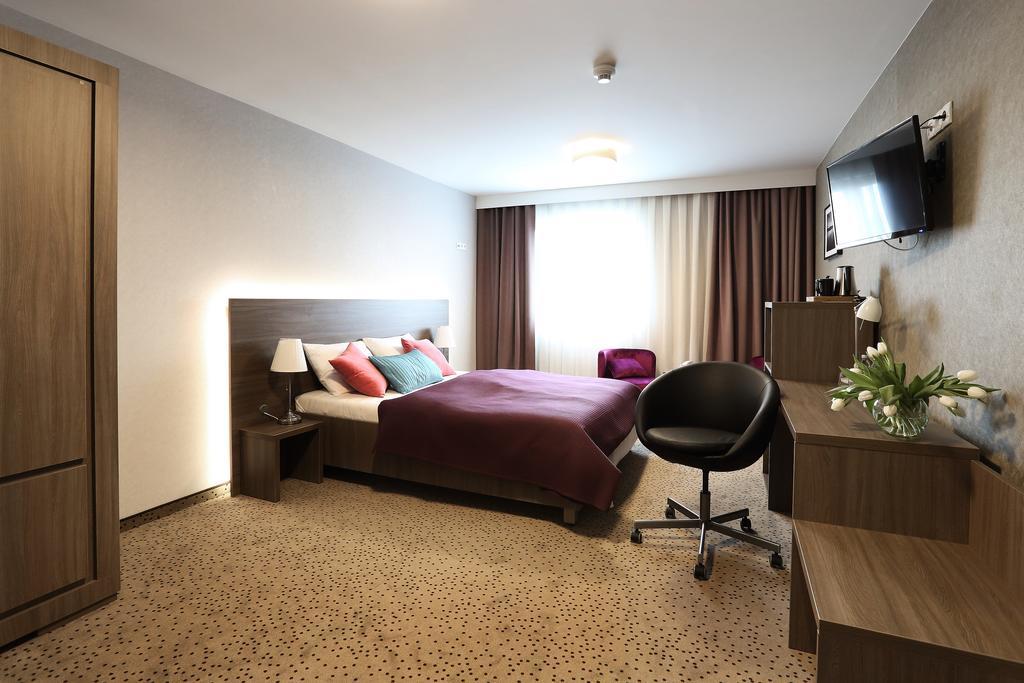 Hotel Porto Radomsko Ngoại thất bức ảnh