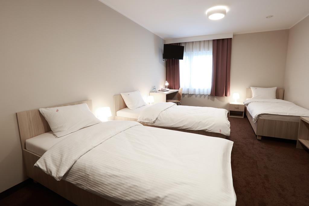 Hotel Porto Radomsko Ngoại thất bức ảnh