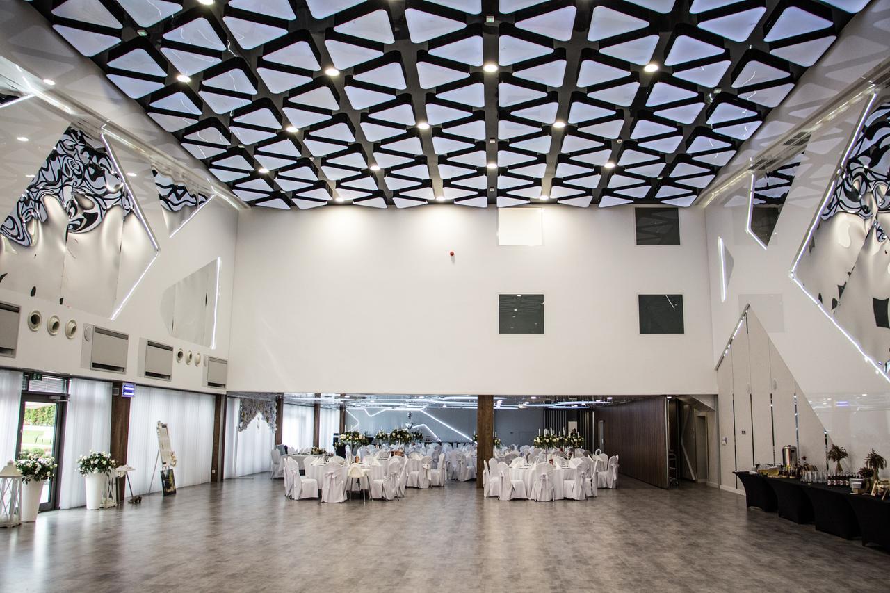 Hotel Porto Radomsko Ngoại thất bức ảnh